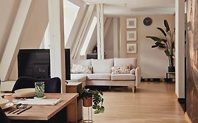 Elegantes Loft mit 2 Etagen im Königsviertel
